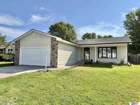 2040 Star St, Seward, NE 68434