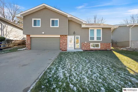 7121 Joyce, Omaha, NE 68138