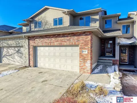 6147 Laroche Rd, Lincoln, NE 68516