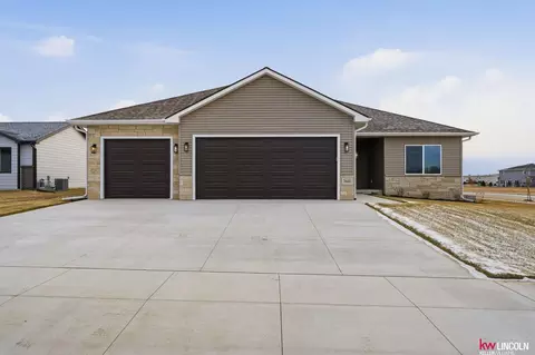 7600 N 50 St, Lincoln, NE 68514