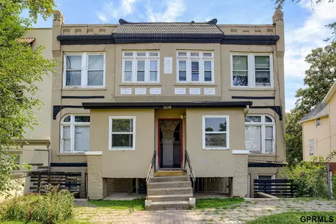 1039 Park Ave, Omaha, NE 68105