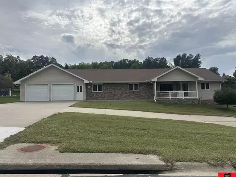 925 E Grove St, West Point, NE 68788