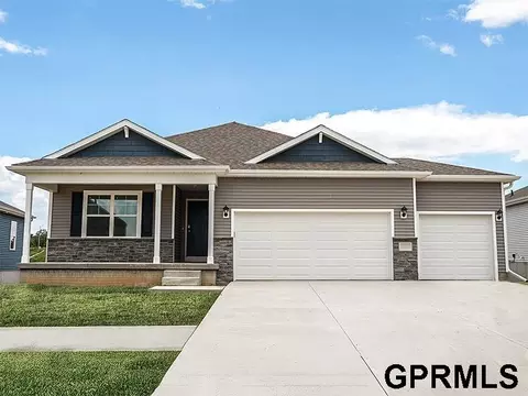 17030 Craig St, Bennington, NE 68007