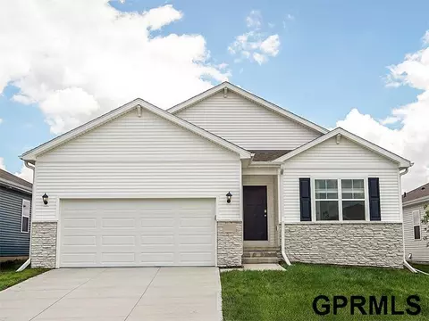 13806 Vane St, Omaha, NE 68142