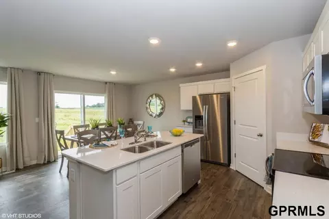 Kitchen - 13714 Vane St, Omaha, NE 68142 photo 2 of 2