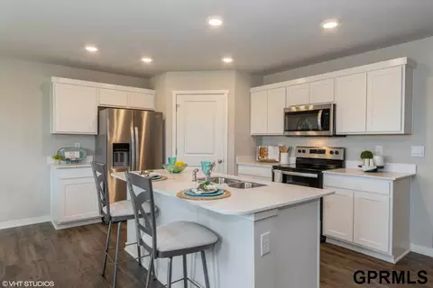Kitchen - 13714 Vane St, Omaha, NE 68142 photo 1 of 2
