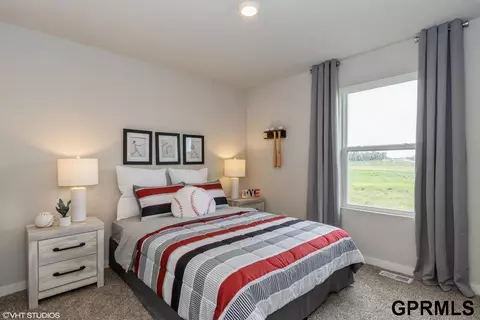 Bedroom - 13714 Vane St, Omaha, NE 68142 photo 3 of 6