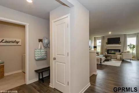 Entry Way - 13714 Vane St, Omaha, NE 68142 photo 2 of 2