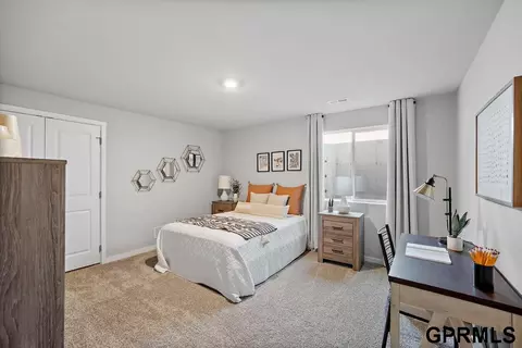 Bedroom - 13714 Vane St, Omaha, NE 68142 photo 4 of 6