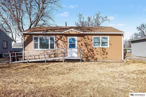 7118 Kearney Ave, Lincoln, NE 68507