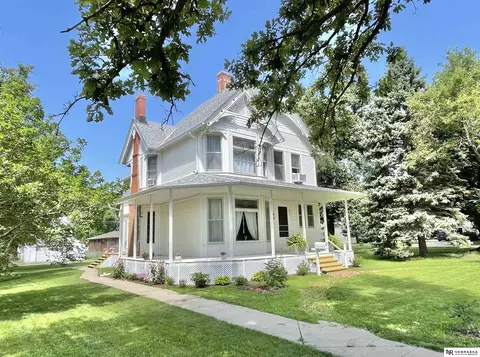 875 N 4th St, David City, NE 68632