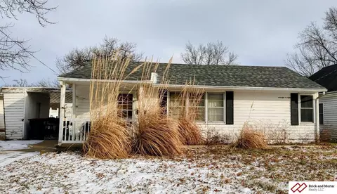 204 N Sumner St, Beatrice, NE 68310