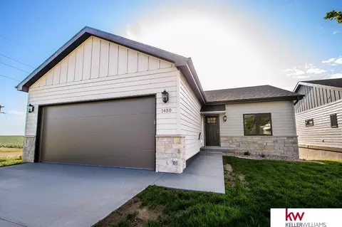 1450 Montana St, Superior, NE 68978