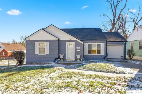 3405 Ernst St, Omaha, NE 68112