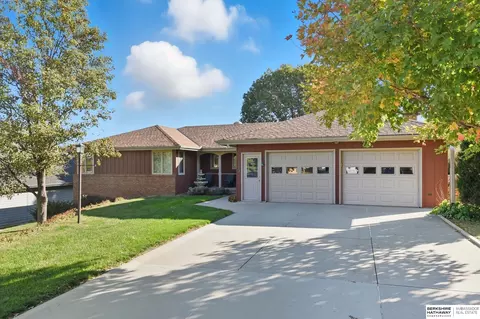 1172 S 16th St, Blair, NE 68008