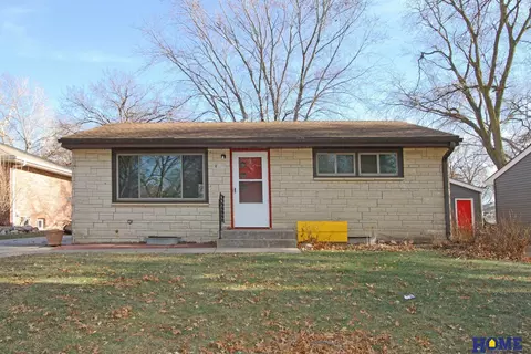 2316 S 60th St, Lincoln, NE 68506
