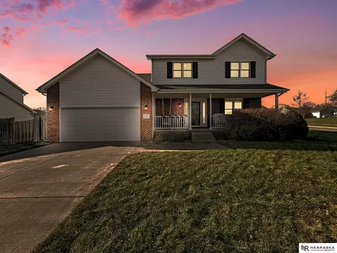 2151 N 81st St, Lincoln, NE 68505
