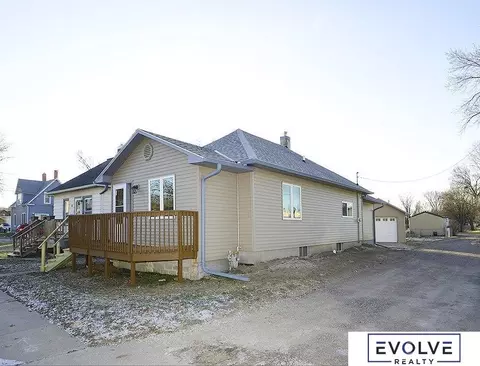 813 19th Ave, Council Bluffs, IA 51501