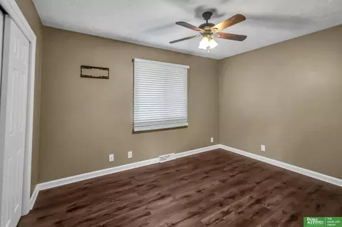 23706 Walnut Cir, Waterloo, NE 68069 photo 17