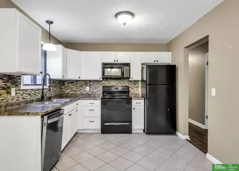 23706 Walnut Cir, Waterloo, NE 68069 photo 10