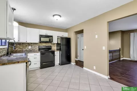 23706 Walnut Cir, Waterloo, NE 68069 photo 8