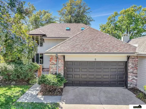 7410 Old Post Rd #5, Lincoln, NE 68506