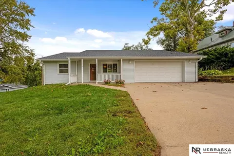 311 N Grove St, Glenwood, IA 51534