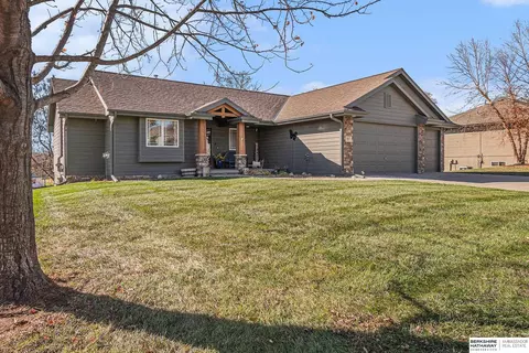 16017 N Second St, Bennington, NE 68007