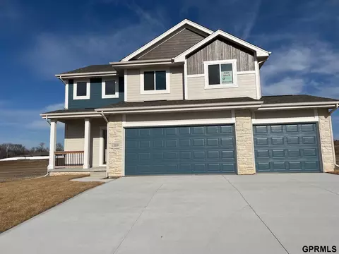 12039 S 45 Ave, Bellevue, NE 68123