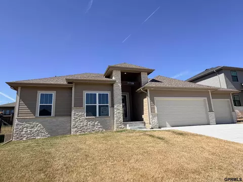 7710 S 198th Ave, Gretna, NE 68028