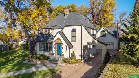 5660 Marcy St, Omaha, NE 68106