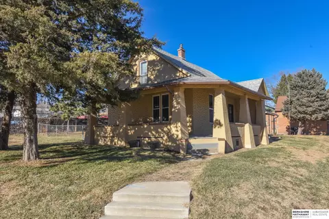 2300 Madison St, Omaha, NE 68107