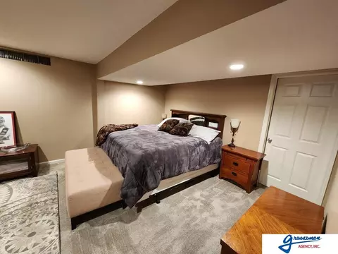 Bedroom - 7061 E Maple Rd, Holmesville, NE 68310 photo 6 of 6
