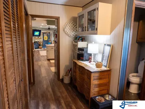 Entry Way - 7061 E Maple Rd, Holmesville, NE 68310 photo 4 of 4