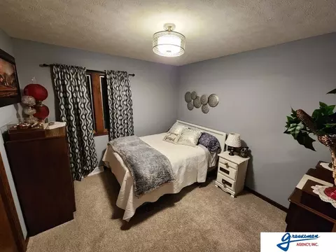 Bedroom - 7061 E Maple Rd, Holmesville, NE 68310 photo 3 of 6