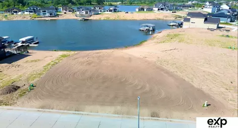 28487 Laurel Cir, Valley, NE 68064