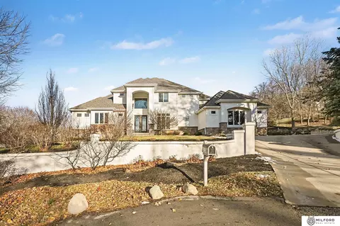 22106 Quail Cir, Elkhorn, NE 68022