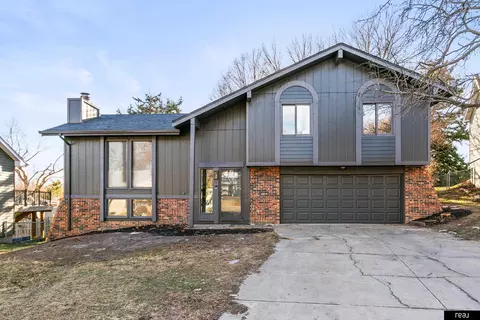 15229 Lincoln Cir, Omaha, NE 68154