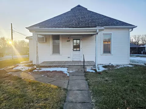 201 N Main Ave, Sutton, NE 68979