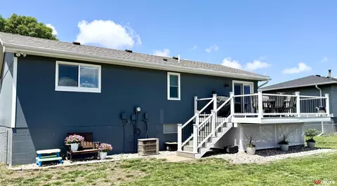 Exterior - 114 N 28 St, Beatrice, NE 68310 photo 6 of 8