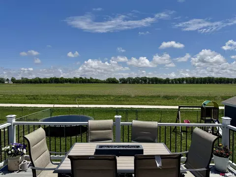 Exterior - 114 N 28 St, Beatrice, NE 68310 photo 5 of 8