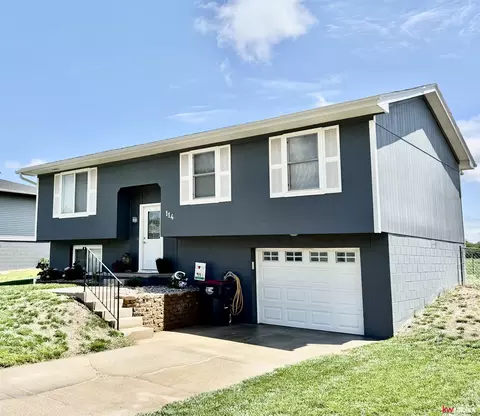 Exterior - 114 N 28 St, Beatrice, NE 68310 photo 8 of 8