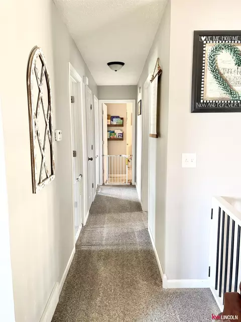 Entry Way - 114 N 28 St, Beatrice, NE 68310 photo 2 of 2