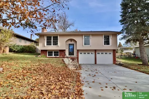 8319 S 48th Ter, Omaha, NE 68157