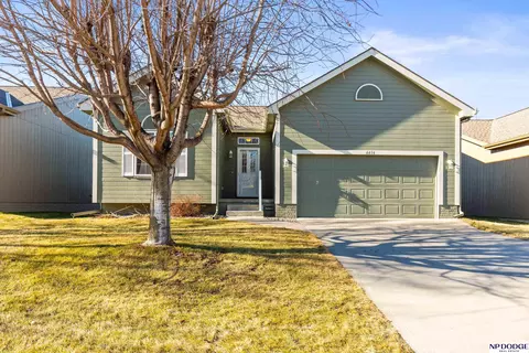 6414 N 142 Ave, Omaha, NE 68164