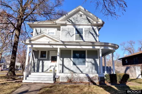 646 W 8th St, Fremont, NE 68025
