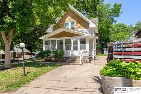 330 Fuller Ave, Council Bluffs, IA 51503