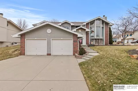 14706 Hascall St, Omaha, NE 68144