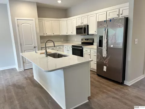 1721 Northland Dr, David City, NE 68632