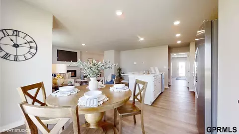 Dining - 8903 N 167th St, Bennington, NE 68007 photo 2 of 2